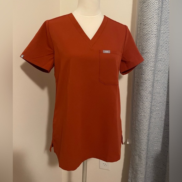 Figs Other Figs The Set Burnt Orange Catarina S Onepocket Scrub Top